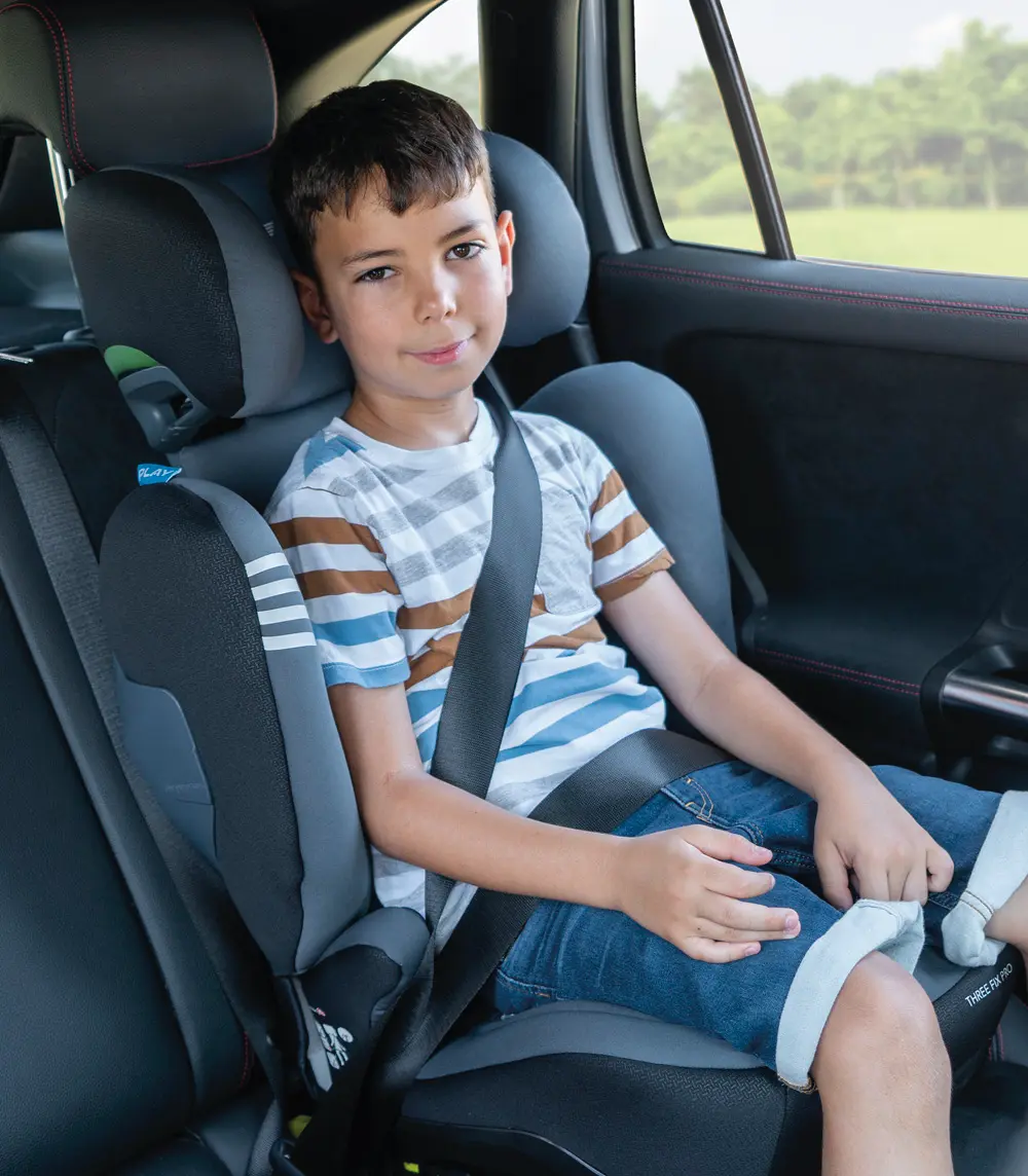 threefixpro736darkwingsLIFESTYLE1